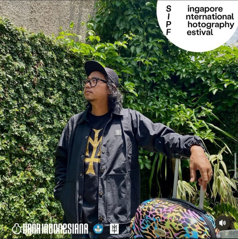 Fikom Unpad Lecturer Sandi Jaya Saputra Awarded Scholarship to Prestigious Singapore International Photography Festival
